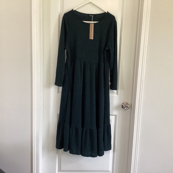 NWT Bloomchic Forest green knit dress size 14-16 - Picture 1 of 4